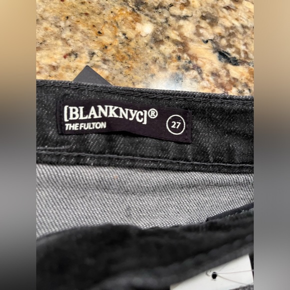 NWT Blank NYC The Fulton Distressed Roll Up Shorts - Picture 12 of 16